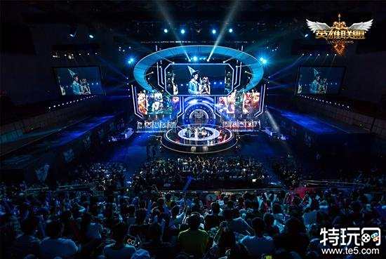 教练组在赛 教练组在赛