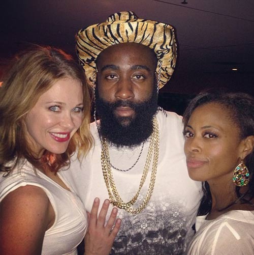 库里31+7+7，巴特勒21分，勇士120-113雄鹿，字母哥空砍34+10+5