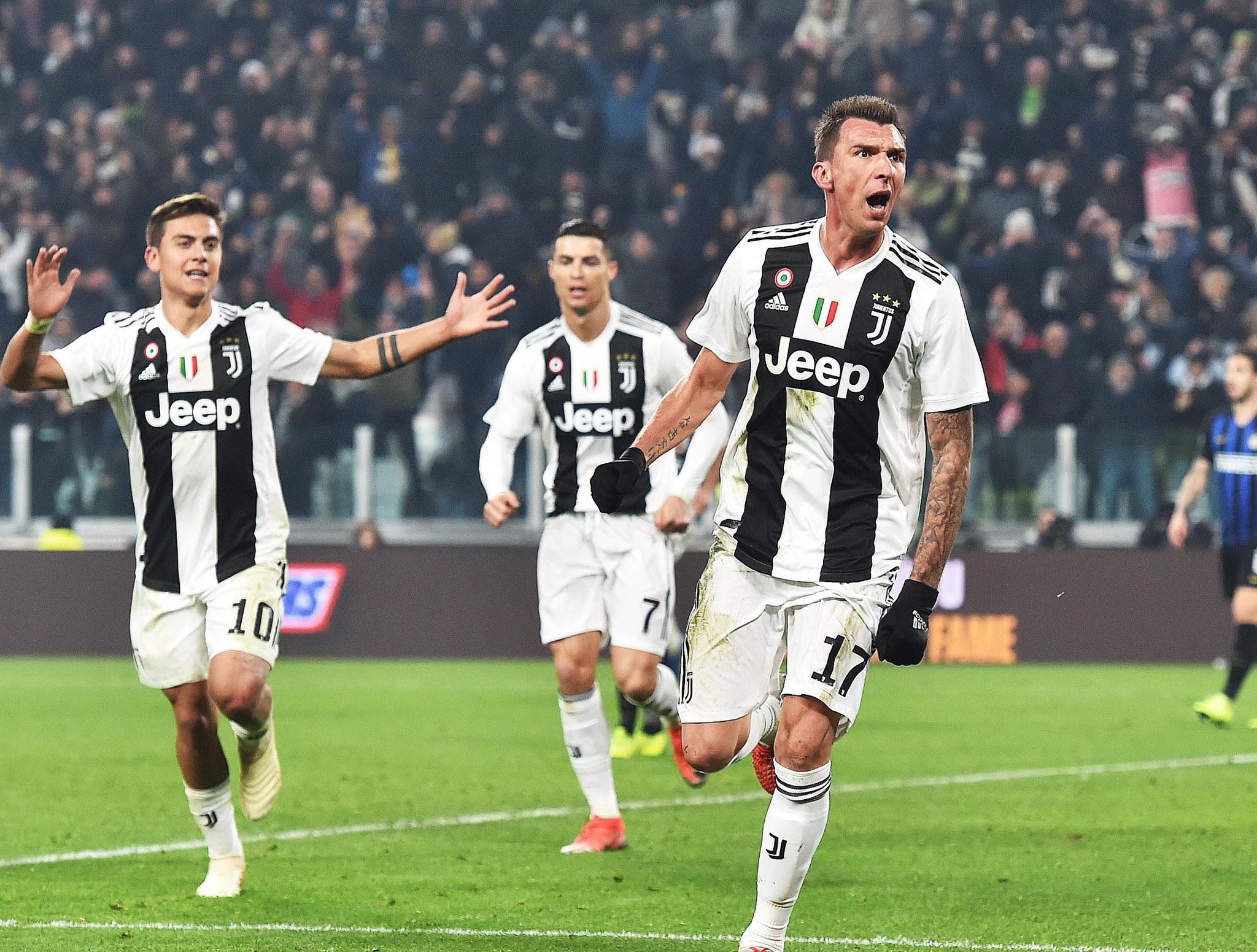 SYWJJ 的超级神剑魔斩杀四人， Darwin 的男枪表现惨淡， FunPlus Phoenix 横扫 Weibo Gaming